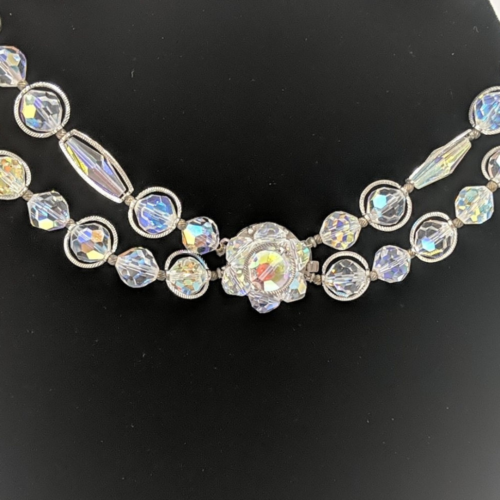 Beautiful choker type crystal necklace